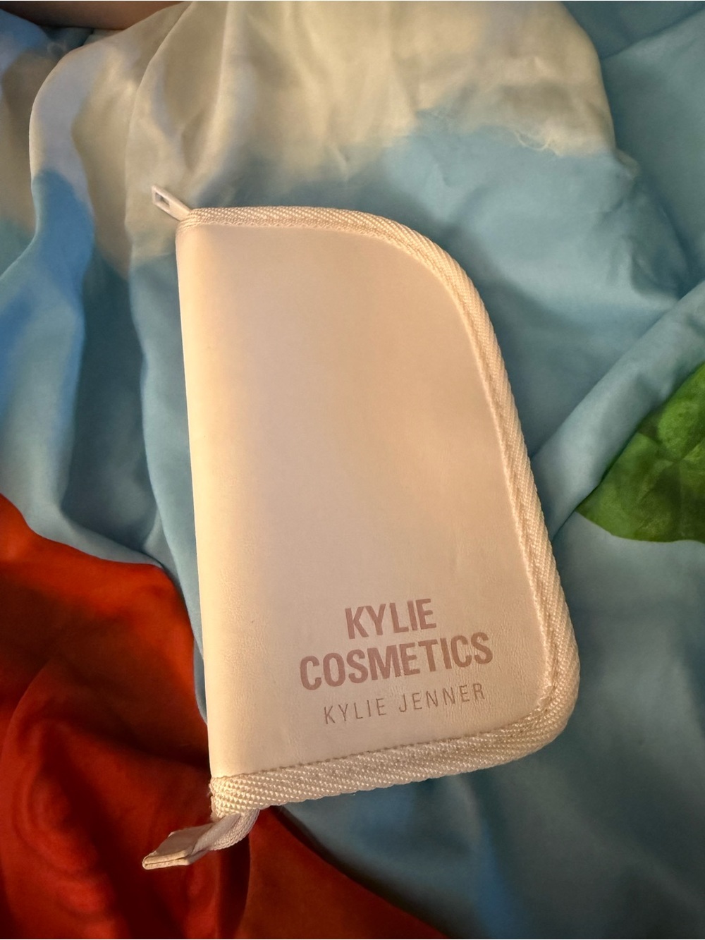 Kylie Cosmetics White Zip Brush Pouch with Pink Logo